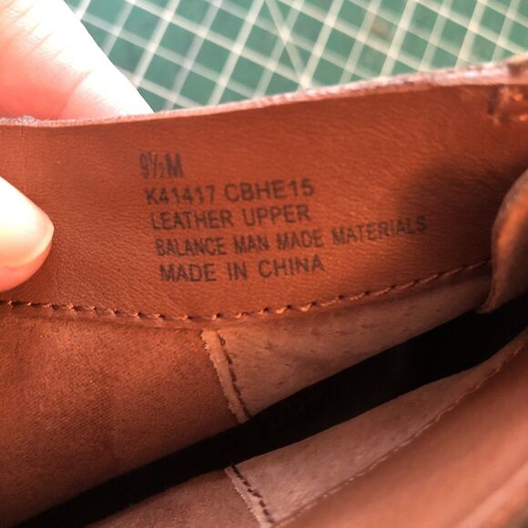 Korks Ankle Chunky Heel Gray Booties Women Size 9.5 Zipper Back - Picture 8 of 11